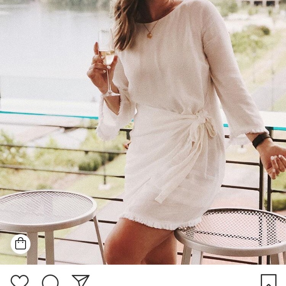 Mod and soul size small white dress